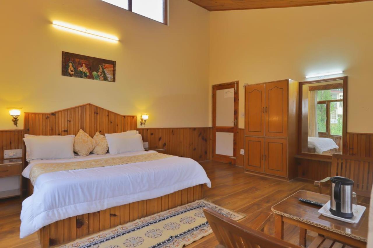 Villa Grey Moustache 4Bhk Manāli Exterior foto