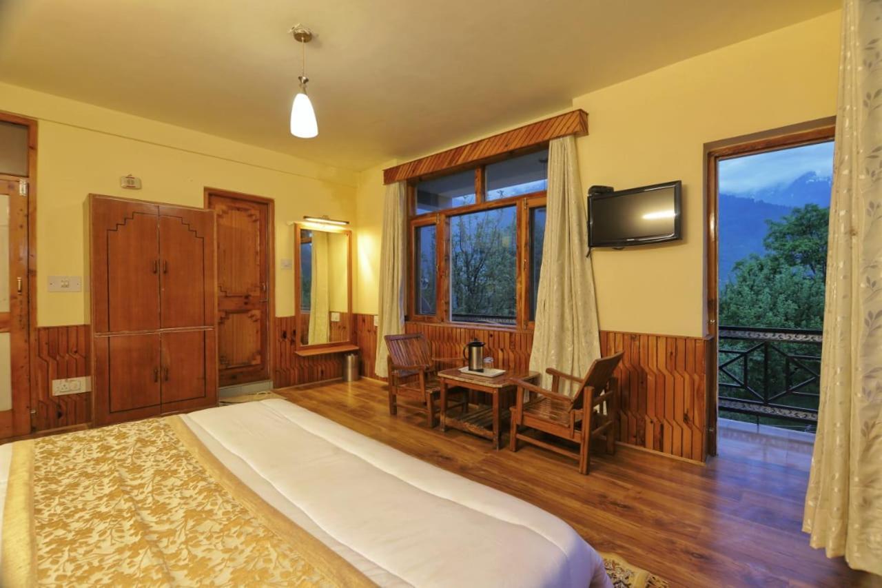 Villa Grey Moustache 4Bhk Manāli Exterior foto